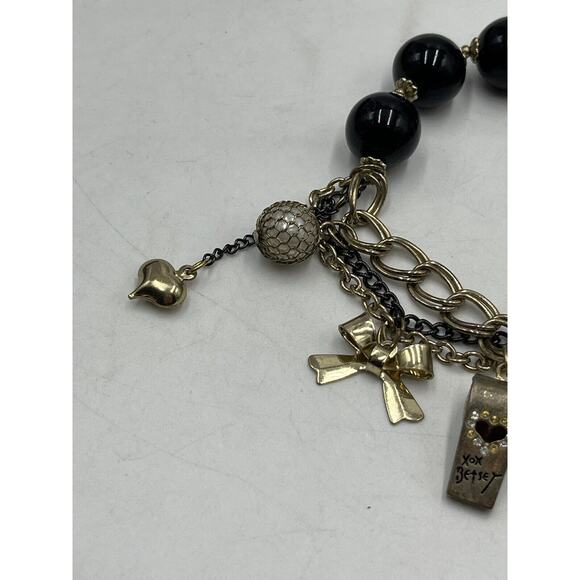 Betsey Johnson Whistle Red Lips Black Beads Black Beads Bow Stretch Bracelet - Picture 16 of 16